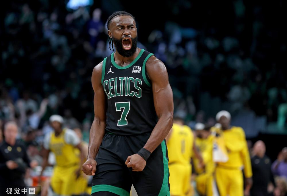 并将目光锁 并将目光锁